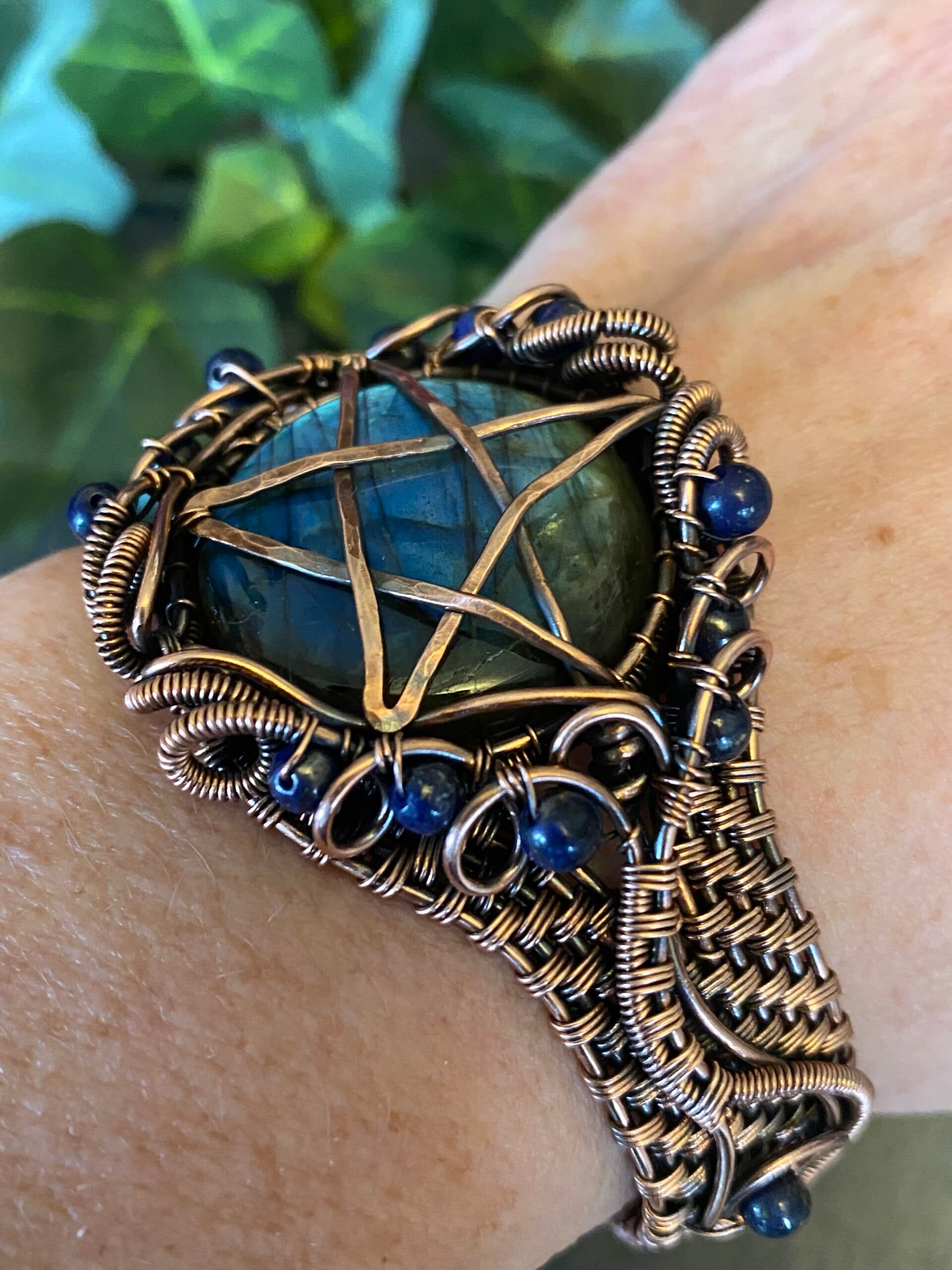 Handwoven Copper Pentagram Cuff Bracelet with Labradorite and Lapis Lazuli, view 8