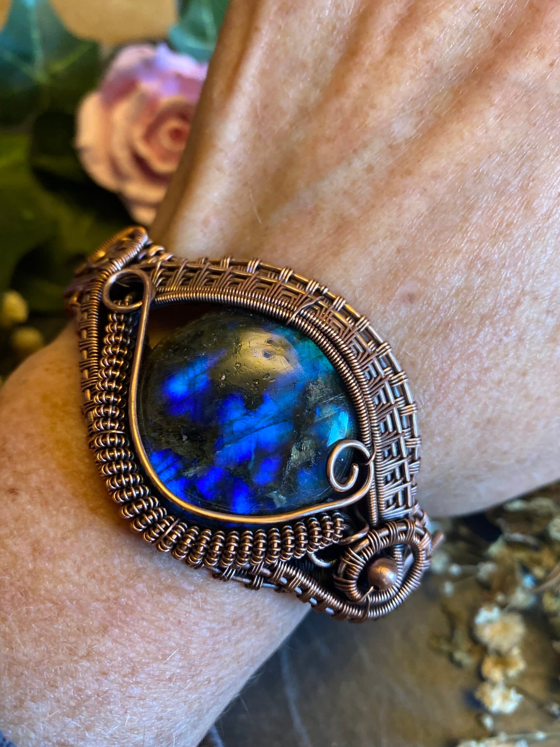 Labradorite Eye Cuff Bracelet | Antiqued Copper Wire Jewellery, view 11