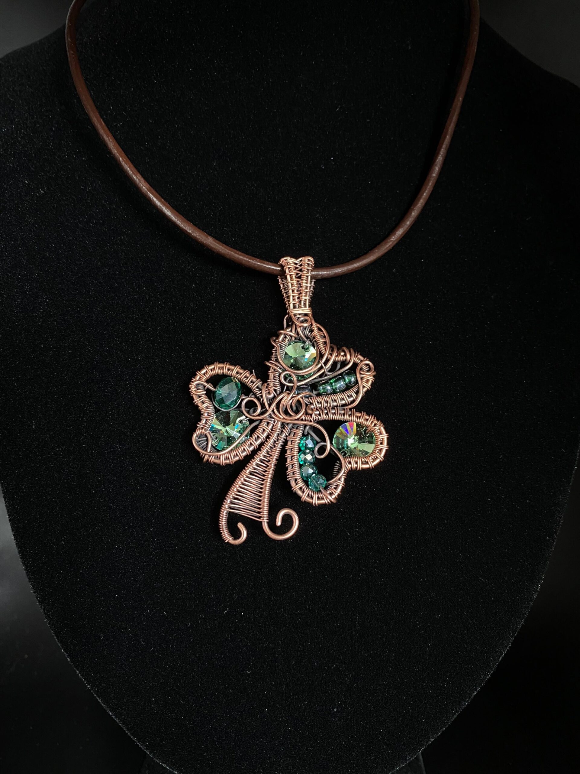Austrian Crystal Shamrock pendant - Image 5