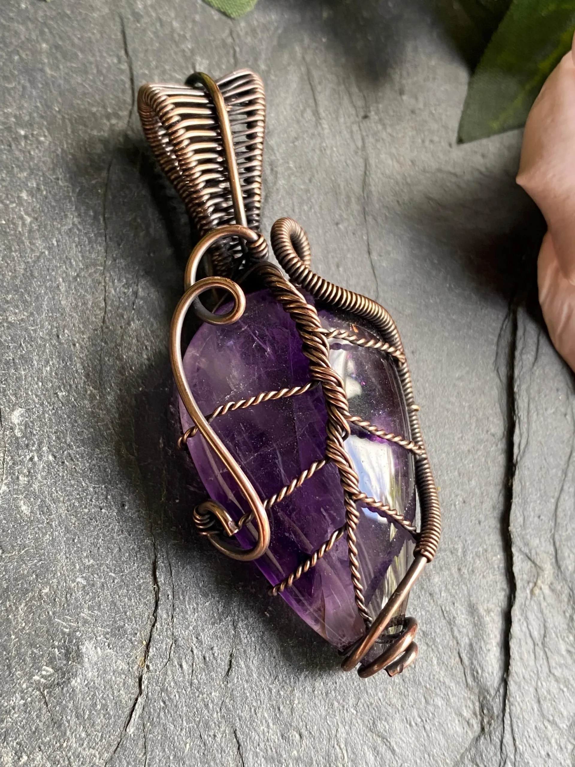Amethyst leaf pendant - Image 5