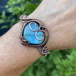 Heart shaped blue flash Labradorite copper cuff bracelet with seven strand handwoven copper band
