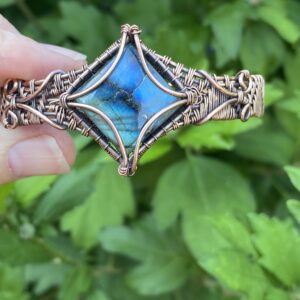 Handmade Labradorite copper cuff bracelet with green and blue flash gemstone and seven strand woven copper band