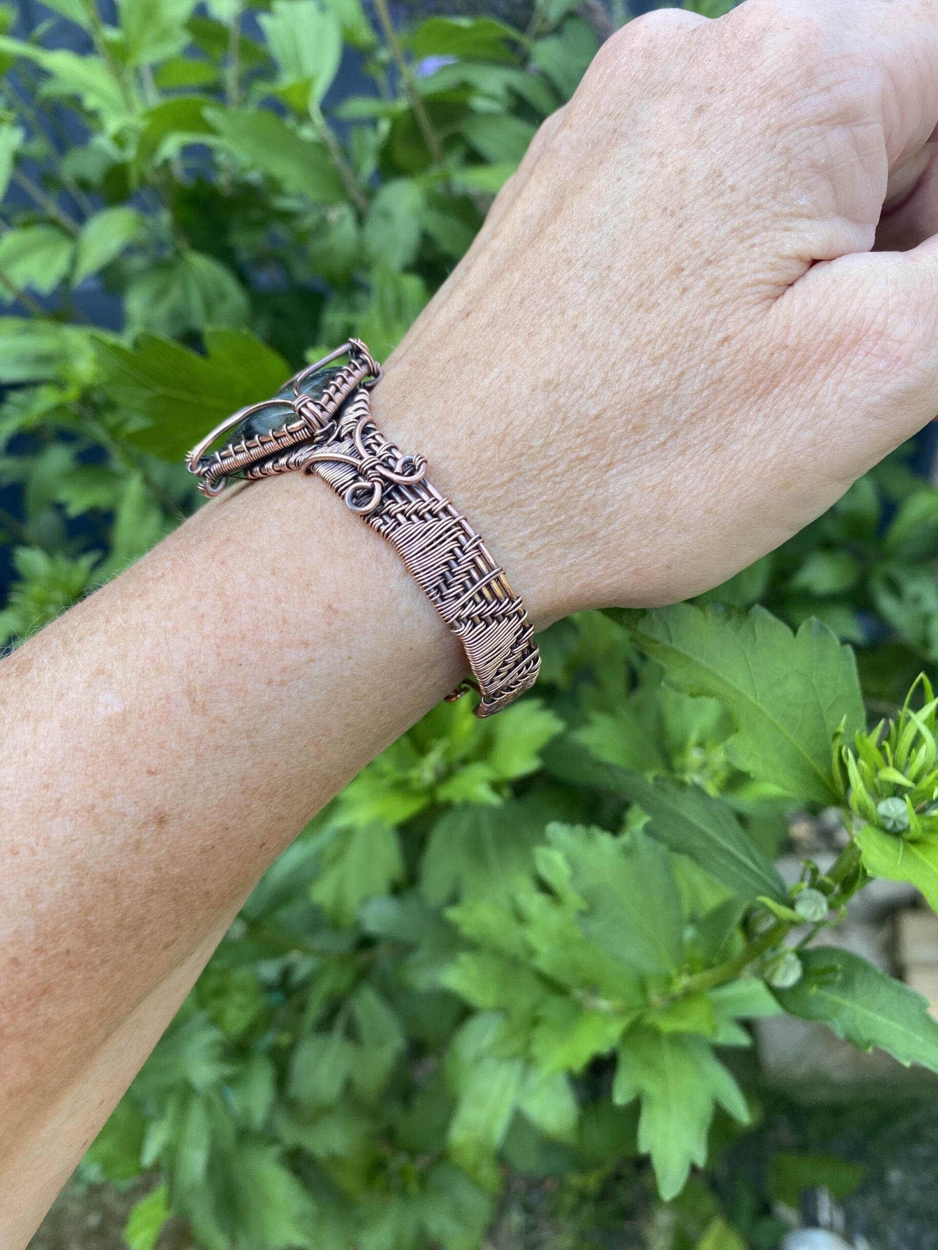 Handmade Labradorite Copper Cuff Bracelet - Image 4